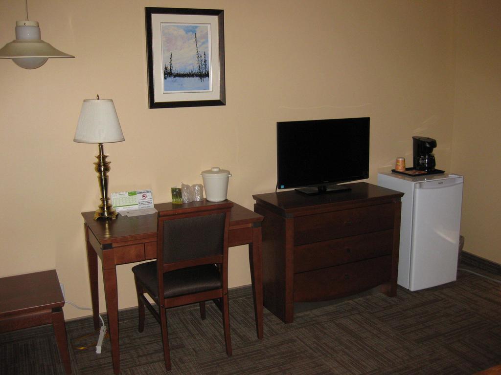 Hotel Matagami Bagian luar foto