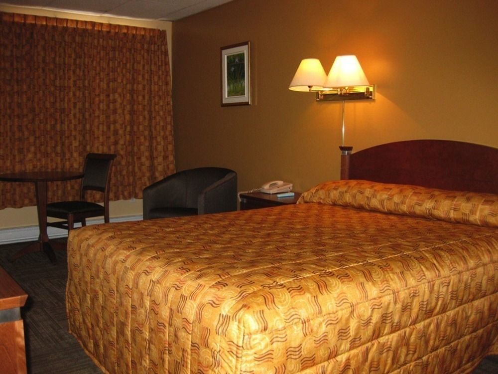 Hotel Matagami Bagian luar foto