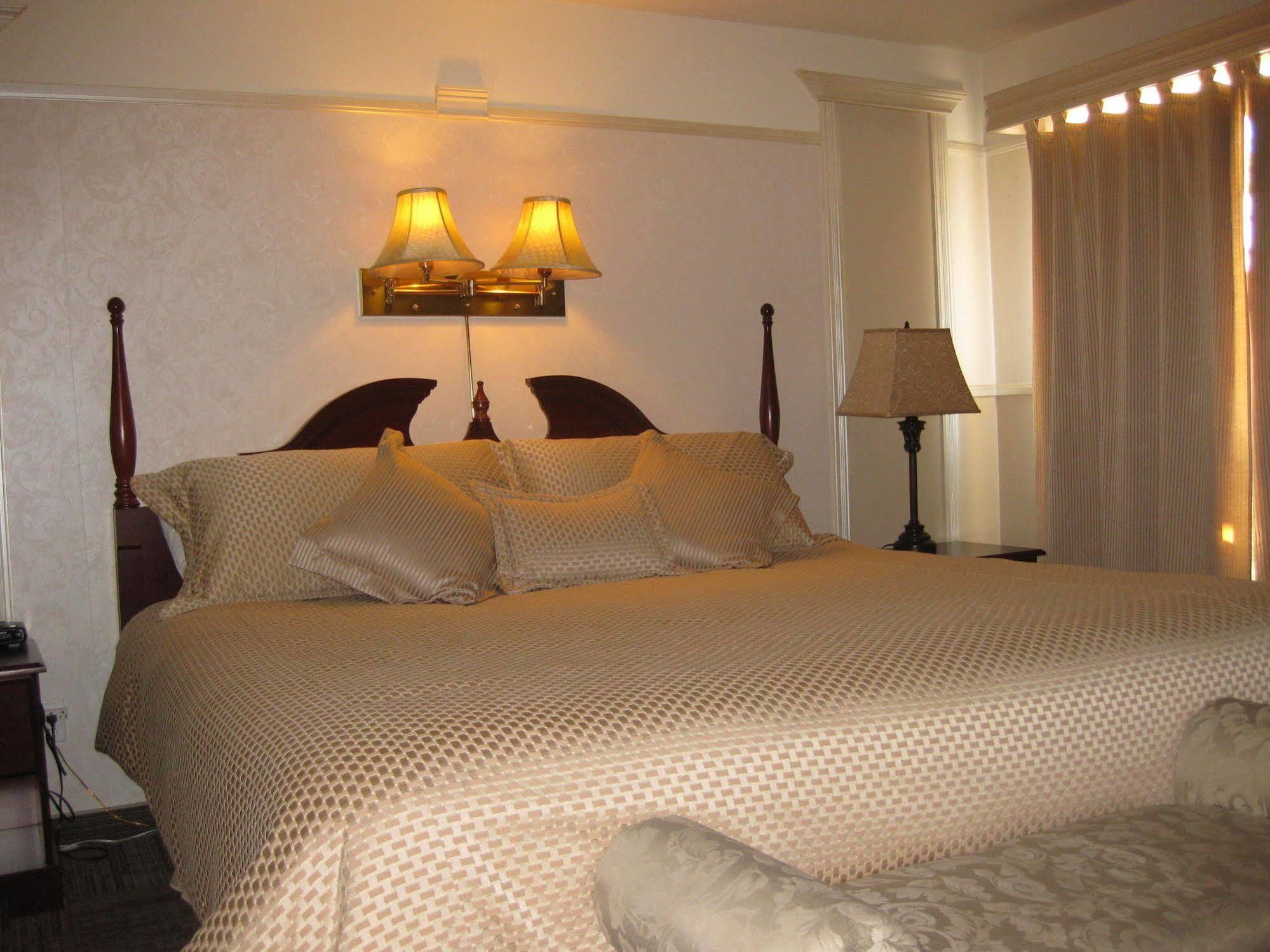 Hotel Matagami Bagian luar foto